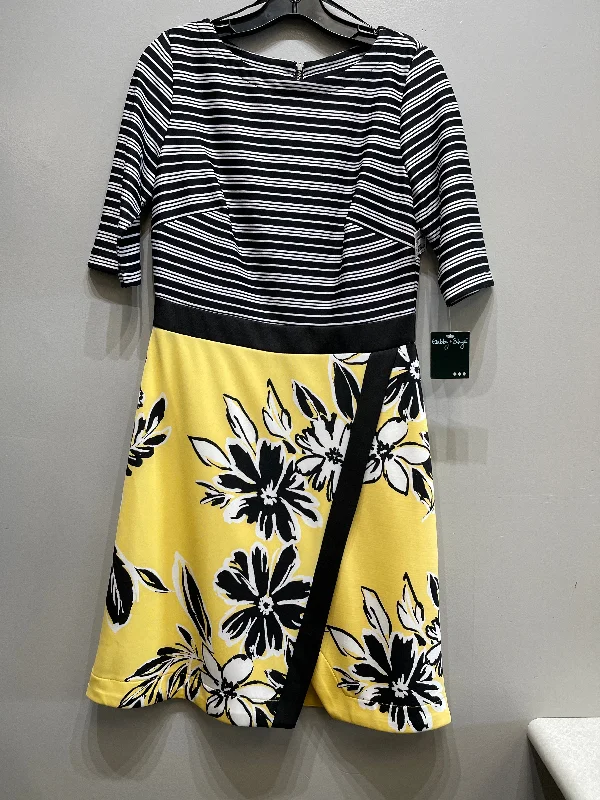 Dress Short Short Sleeve By Gabby Skye  Size: M