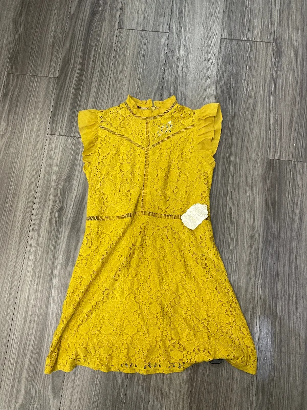 Dress Casual Short By Altard State In Yellow, Size: L