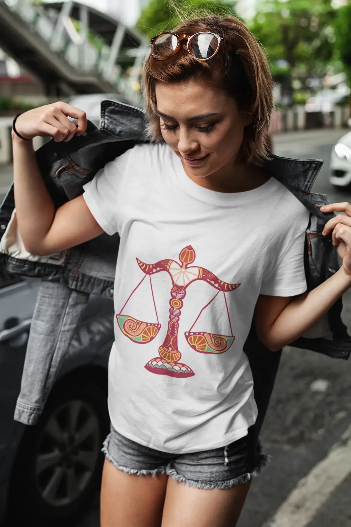 Libra zodiac sign, White Women's T-shirt, Round Neck 100% cotton 00214 Welt Pockets Slit Pockets Flap Pockets Welt Pockets Slit Pockets Flap Pockets