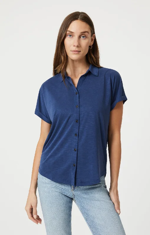 SHORT SLEEVE BUTTON-UP SHIRT IN MEDIEVAL BLUE Basic T-Shirt Crew Neck Short Sleeve